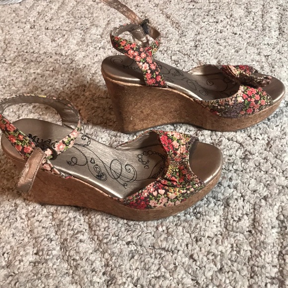 Wedges - Picture 3 of 5